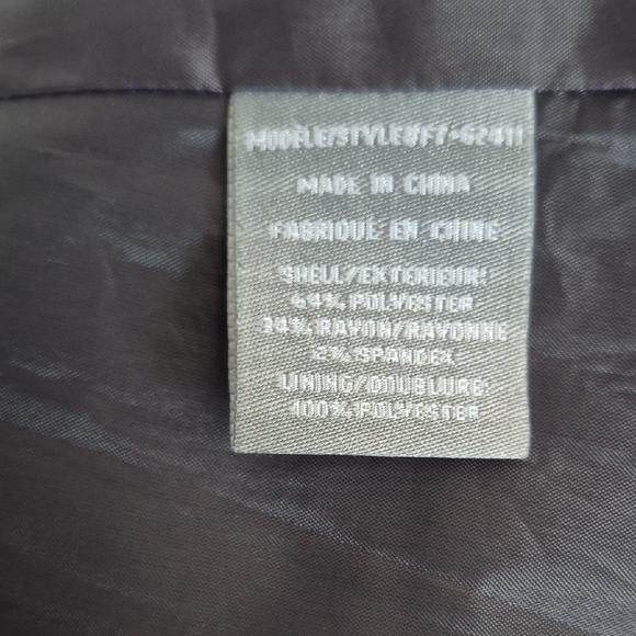 Sophisticated Charcoal Blazer for Women - Picture 6 of 16